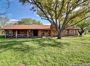 1040 Brietzke Rd, Seguin, TX 78155
