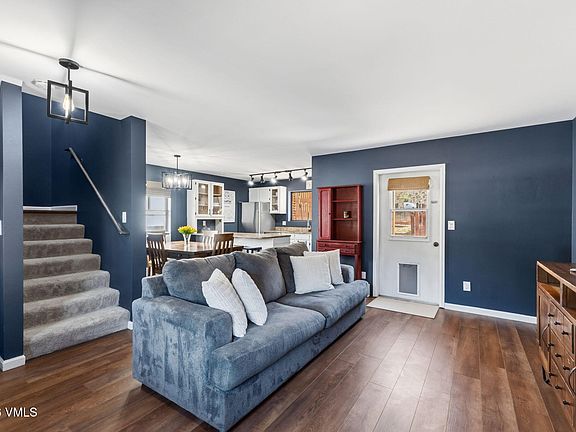 4th image of 445 Poryphyry Rd #3