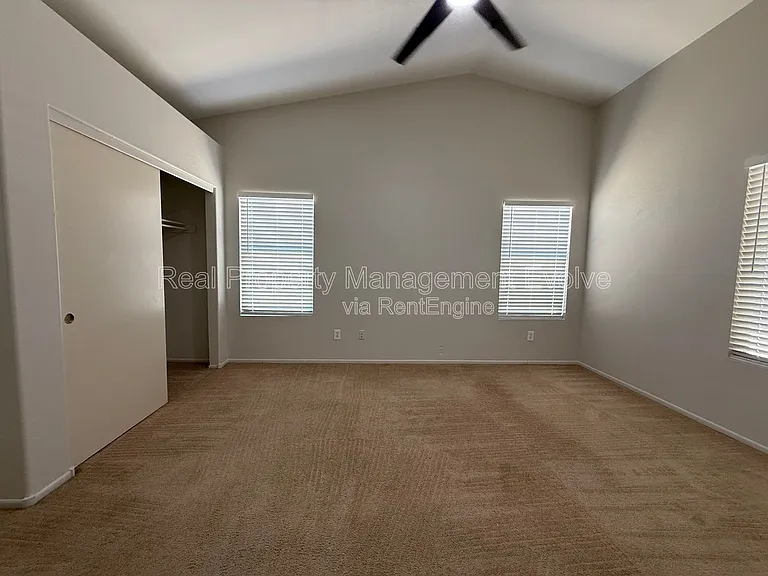 2340 E Derringer Way — Photo 11