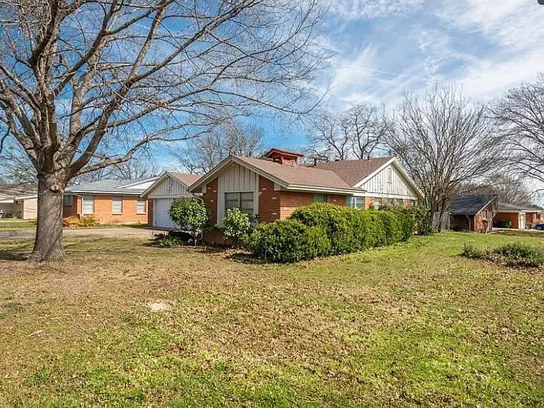 5109 Cockrell Ave — Photo 3