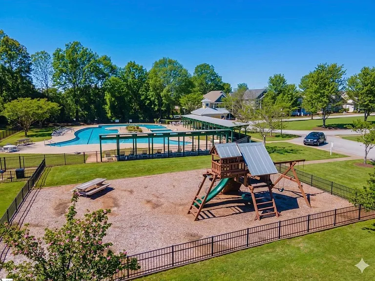 30 Lucerne Ct — Photo 22