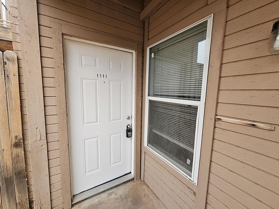 1st image of 4700 Boulder Dr APT 1111