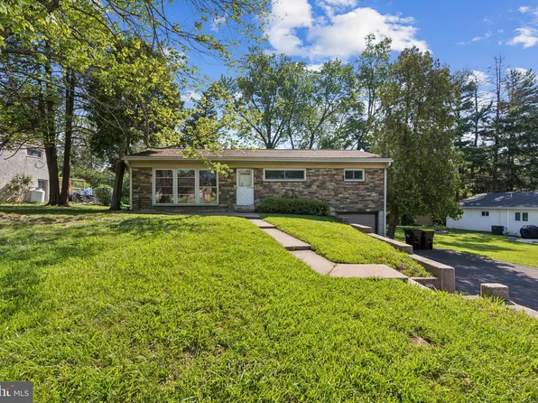 650 School Line Dr, King Of Prussia, PA 19406