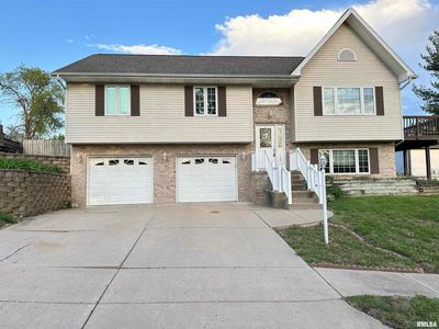 2208 Granada Dr, Pekin, IL, 61554
