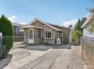 8703 16th Avenue SW, Seattle, WA 98106