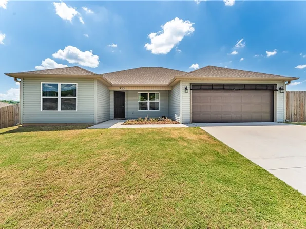 325 Evans St, Huntsville, AR 72740