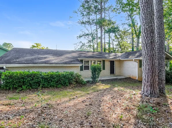 1932 Carla Dr, Morrow, GA 30260