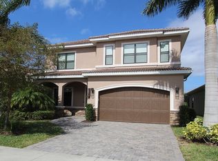 1597 Serrano Cir, Naples, FL 34105