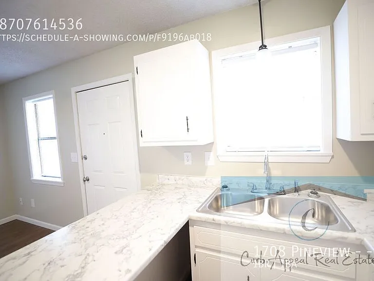 1708 Pineview St #5 — Photo 8