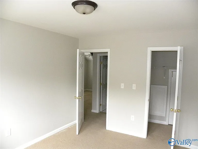 102 Sunset Cir — Photo 16