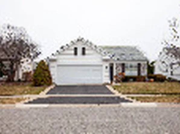 13436 Dakota Fields Dr, Huntley, IL 60142