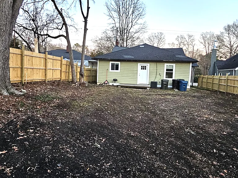 2401 N Roxboro St — Photo 14