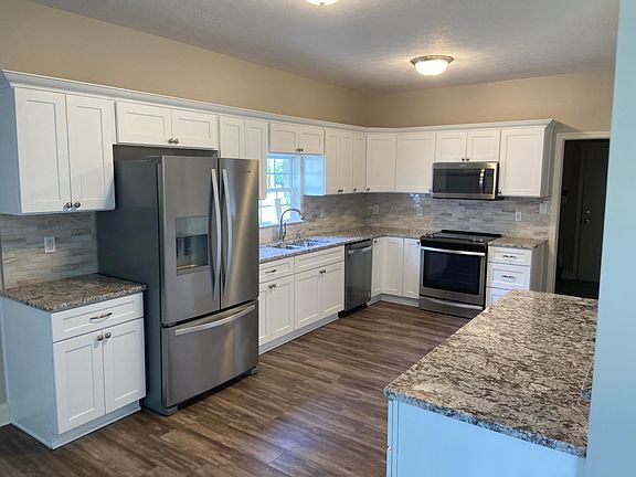 4th image of 12680 Brookdale Dr