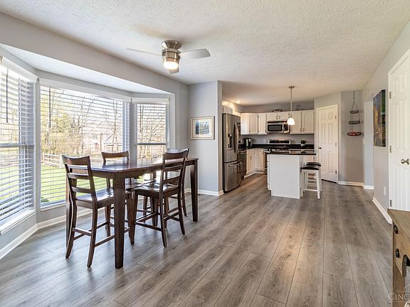 5th image of 7769 W Bay Dr