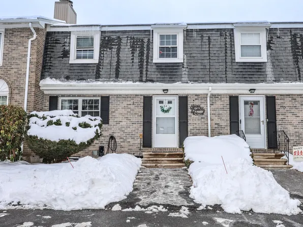 64 Fieldstone Drive, Londonderry, NH 03053