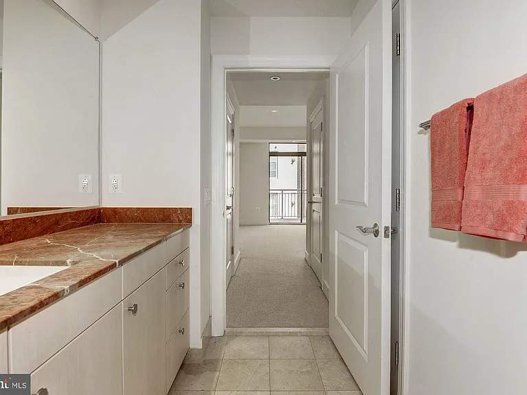 2425 NW #L — Photo 12