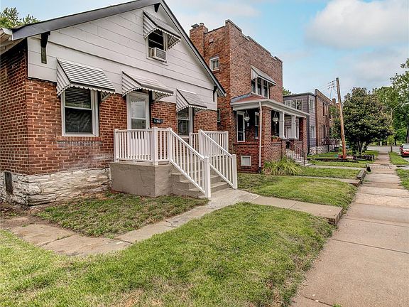 3rd image of 1015 Childress Ave