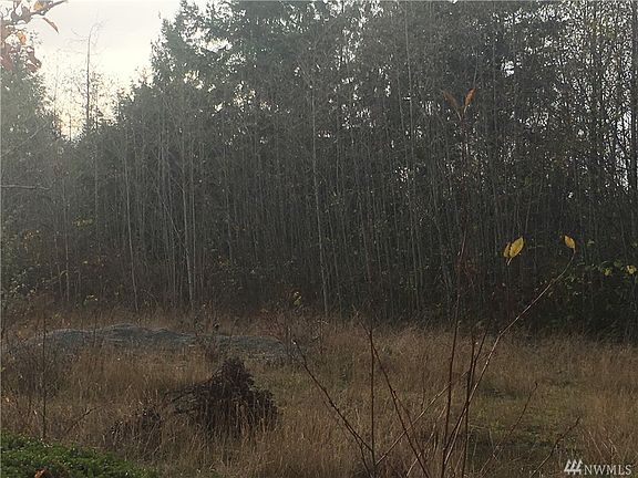 3rd image of 9260 NE White Horse Dr