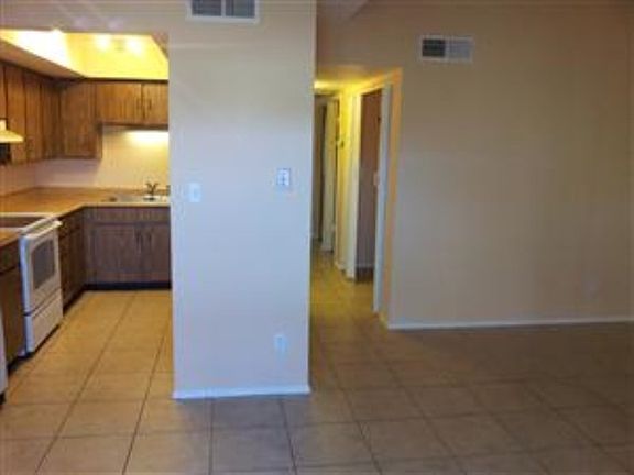 2nd image of 4866 W Rose Ln
