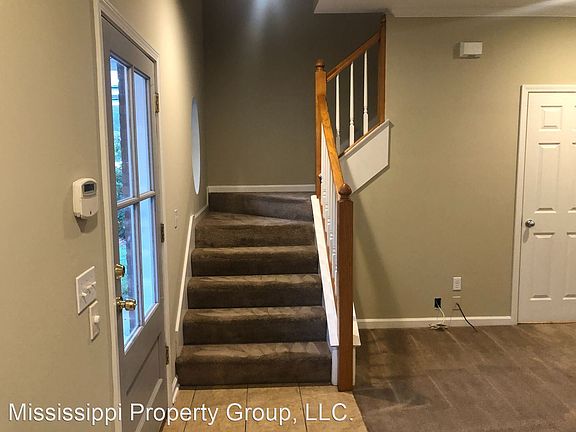 4th image of 127 Greystone Blvd