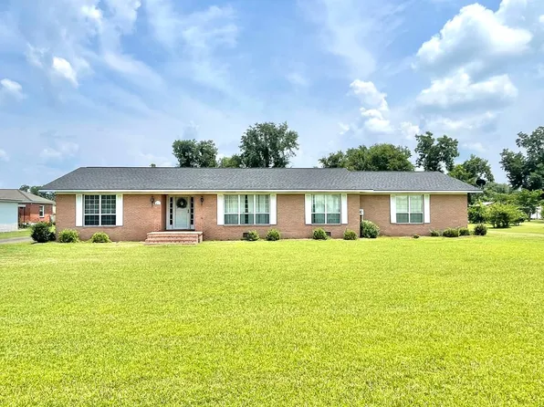403 Newcombe Ave, Donalsonville, GA 39845