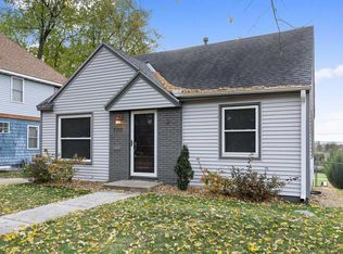 7717 Edgebrook Dr, Saint Louis Park, MN 55426
