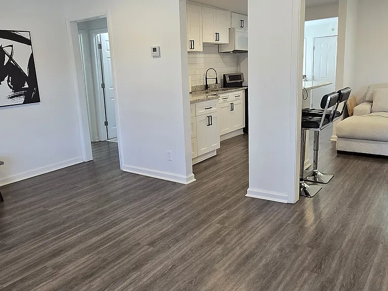 606 W Lake Ave NW — Photo 12