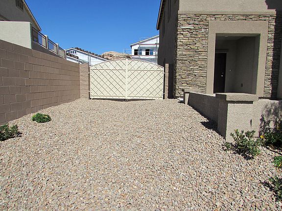 5th image of 742 N Arroyo Grande Blvd