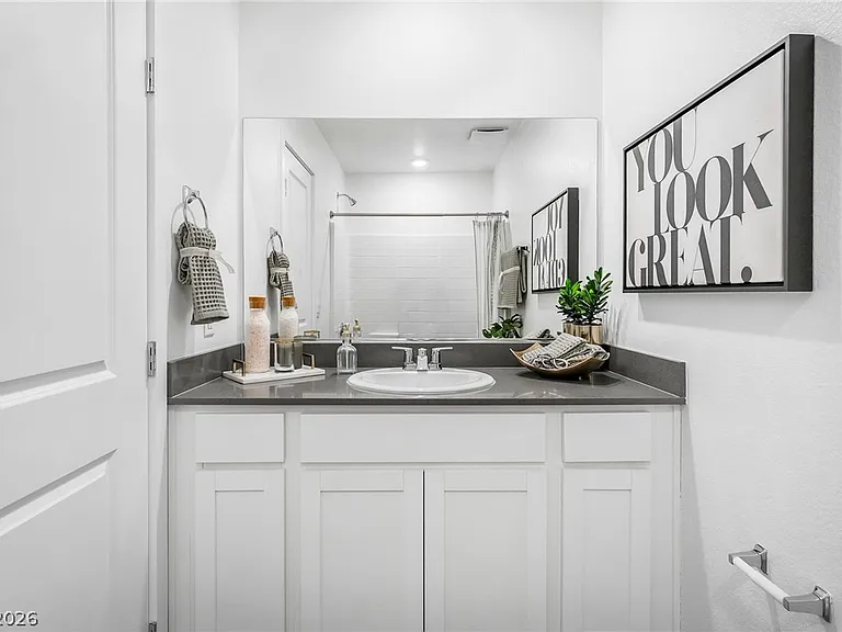 903 Rosy Starling St — Photo 33