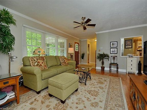 4th image of 203 Beth Dr