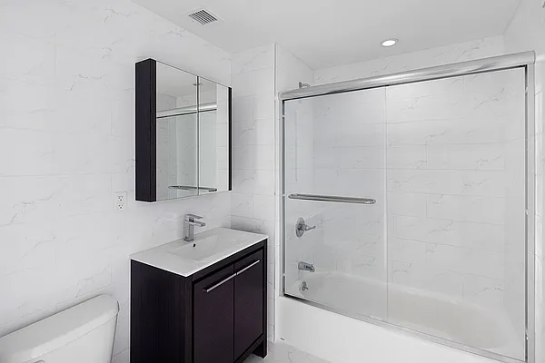 Rented by A&R Properties Group LLC | media 18