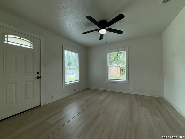230 Goforth Dr — Photo 6