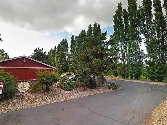 2nd image of 404 Orchard Ln #7915