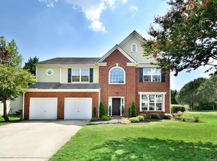 11407 Fox Hill Dr, Charlotte, NC 28269