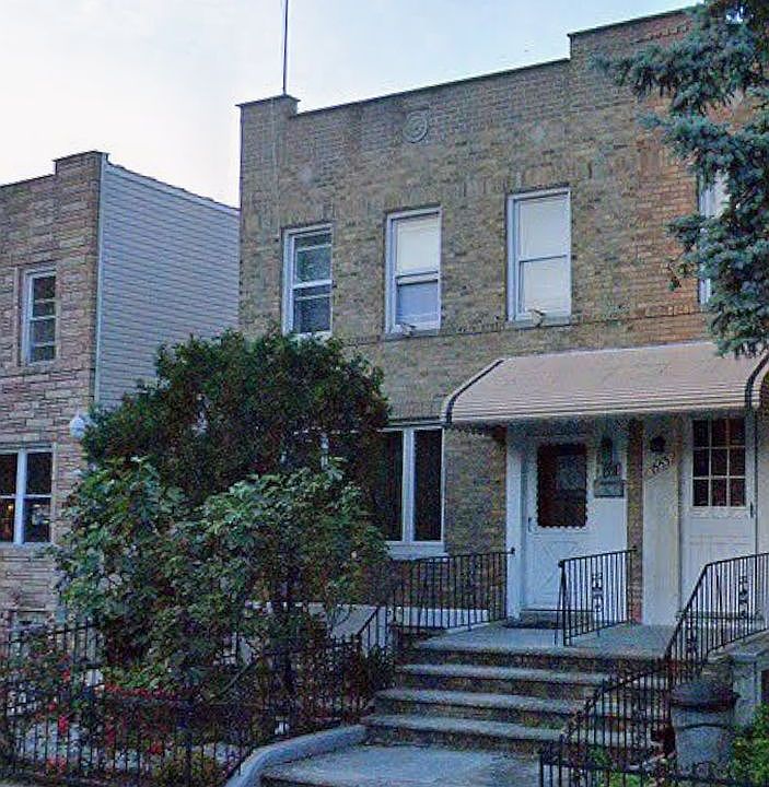1st image of 1551 E 33rd St