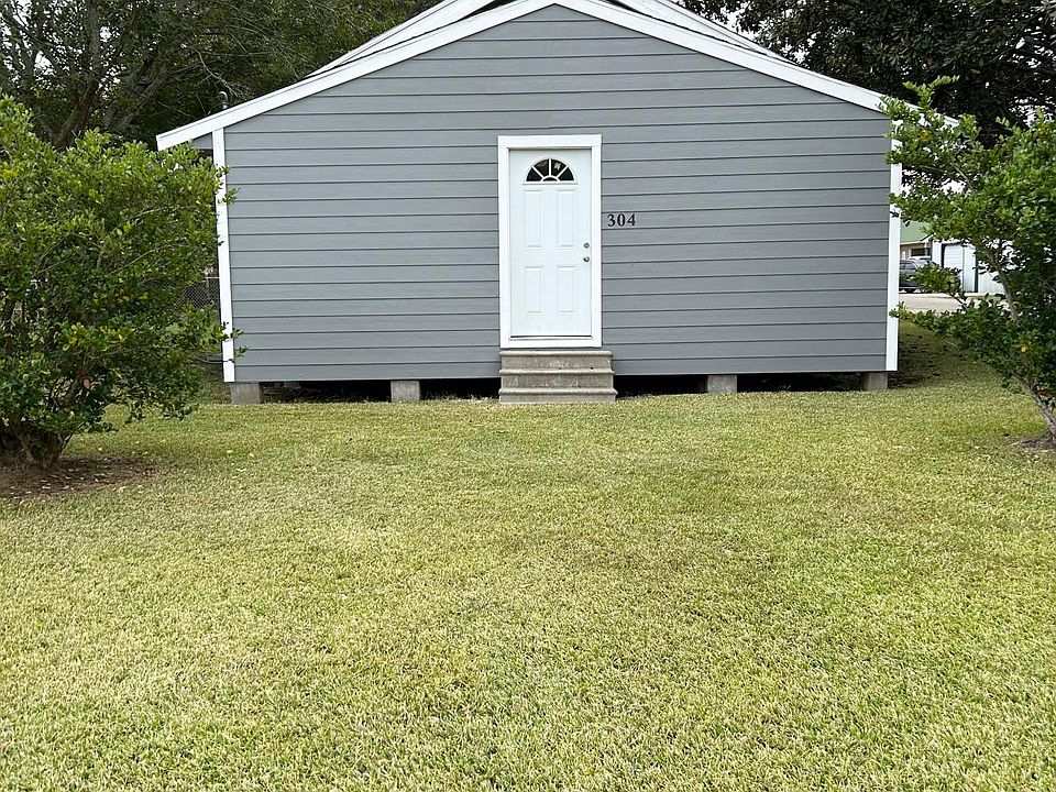 1st image of 304 S 16th St