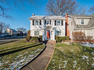 2050 Hampton Rd, Rocky River, OH 44116
