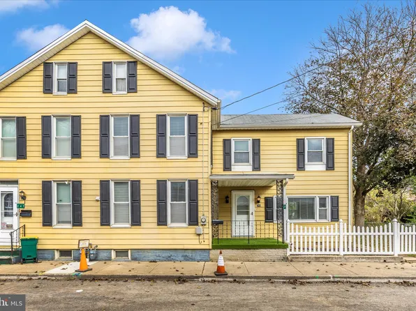 245 Martin Ave, Chambersburg, PA 17201