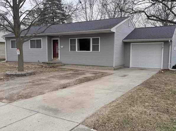 516 Yale Ave, Alma, MI 48801