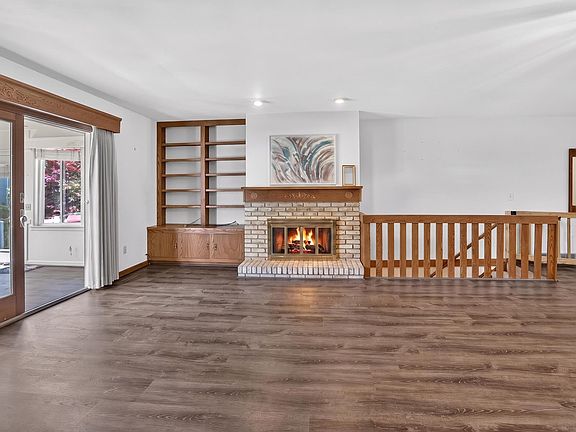 5th image of 4848 Appletree Ln