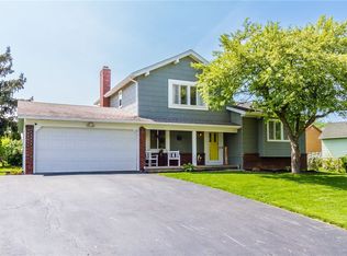 10 Woodshire Ln, Rochester, NY 14606