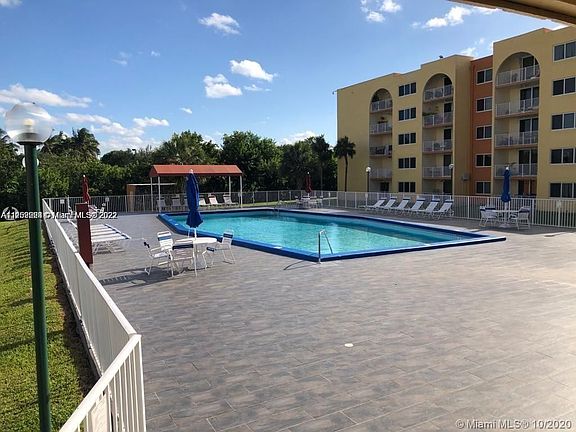 5th image of 7010 NW 186th St APT 5-506