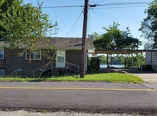 309 W River St, Ozark, AR 72949