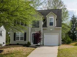 1426 Long Grass Ct, Charlotte, NC 28216