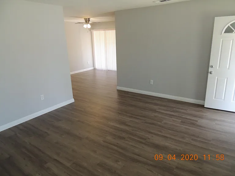 2053 S Plum Ave — Photo 4