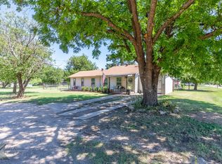 641 3rd St, Tuscola, TX 79562