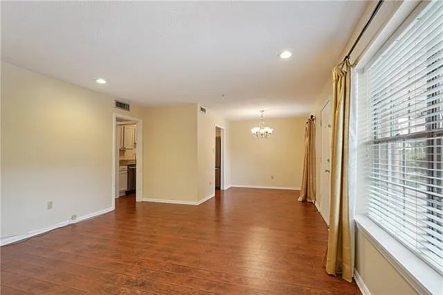 2716 Whitney Pl #425 — Photo 9