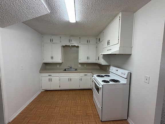 5th image of 2604 41st St