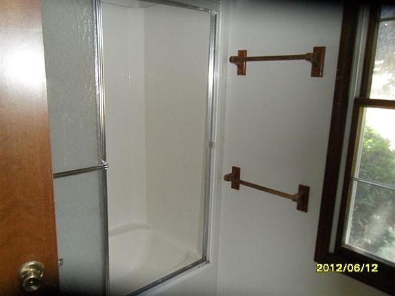 4th image of 105 N Wheatland Dr