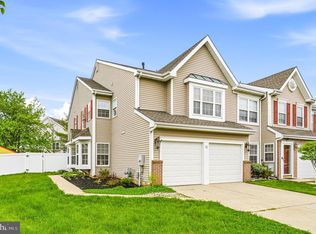 37 Elkington Dr, Mount Laurel, NJ 08054